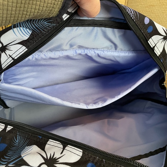 DAKINE Laptop Messenger Bag - Picture 5 of 11